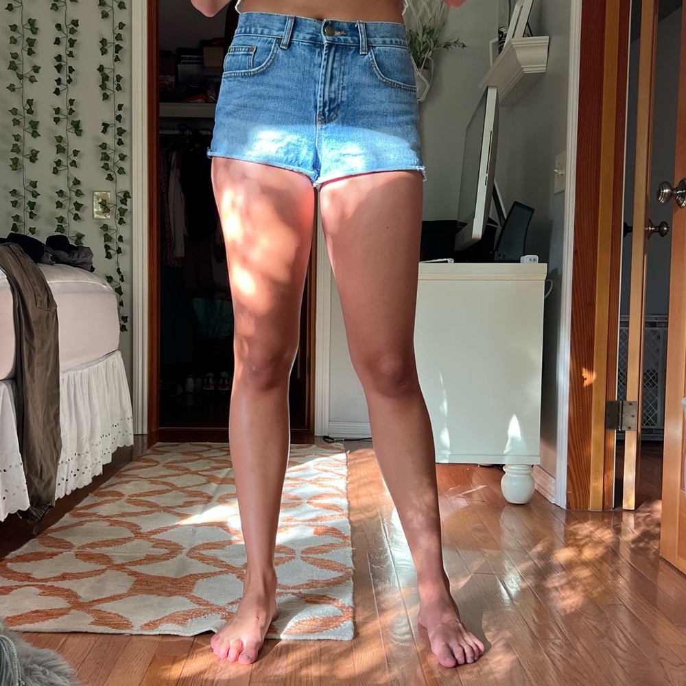 Billabong Cheeky Midrise Jean Shorts - Picture 4 of 6